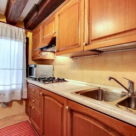 Elegante Con Da Letto Vicinissimo A Via Garibaldi * Venice