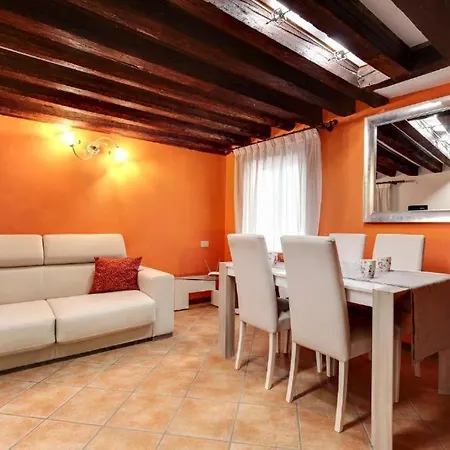 Apartment Elegante Con Da Letto Vicinissimo A Via Garibaldi